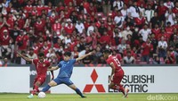 Hasil ini bikin Thailand masih berada di puncak klasemen Grup A dengan tujuh poin. Poin mereka sama dengan Indonesia di urutan kedua tapi unggul selisih gol.  