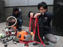 Kreasi Alat Penjinak Api dari Bandung