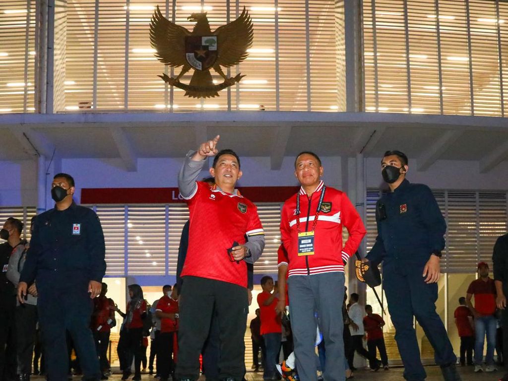 Kapolri Apresiasi Suporter yang Dukung Timnas Indonesia di GBK dengan Tertib