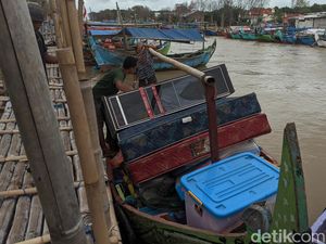 Ombak Besar Terjang Bedono Demak, Begini Kondisinya Terkini