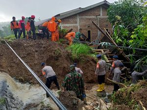 Longsor di Camba Maros Tewaskan 1 Orang, Ini 6 Hal yang Diketahui Longsor di Camba Maros Tewaskan 1 Orang, Ini 6 Hal yang Diketahui