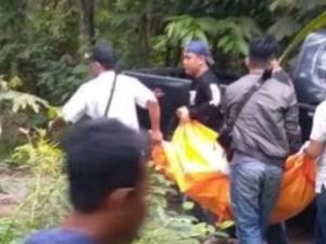 Geger! Mayat Pria Ditemukan Bugil-Penuh Luka Tusuk di Sumsel