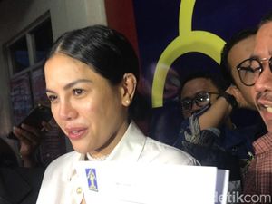 Ke Mana Nikita Mirzani Bawa Anak Setelah Dijemput? Ke Mana Nikita Mirzani Bawa Anak Setelah Dijemput?