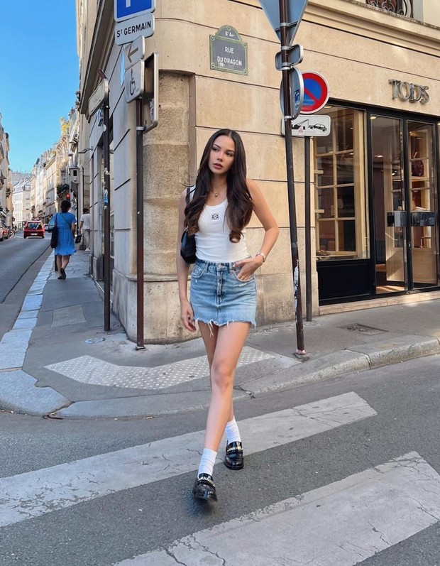 Outfit liburan ala Alyssa Daguise. Foto: Instagram.com/alyssadaguise Outfit liburan ala Alyssa Daguise. Foto: Instagram.com/alyssadaguise