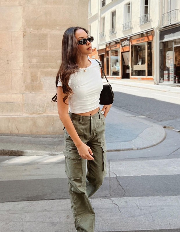 Outfit liburan ala Alyssa Daguise. Foto: Instagram.com/alyssadaguise Outfit liburan ala Alyssa Daguise. Foto: Instagram.com/alyssadaguise