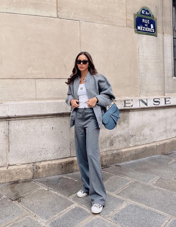 Outfit liburan ala Alyssa Daguise. Foto: Instagram.com/alyssadaguise Outfit liburan ala Alyssa Daguise. Foto: Instagram.com/alyssadaguise