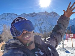 Asik Liburan Main Ski, Pogba Dicap Beban Juventus!