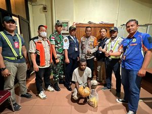 Penumpang Pesawat Bawa Ganja 1,2 Kg di Bandara Jayapura Ditangkap Penumpang Pesawat Bawa Ganja 1,2 Kg di Bandara Jayapura Ditangkap
