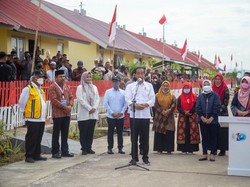 Jokowi Resmikan 292 Hunian Tetap di NTB untuk Korban Badai Seroja