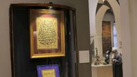 Ragam Kaligrafi Arab Dipajang di Mesir, Yuk Lihat Lagi Kemegahannya!