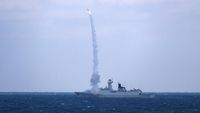 Rusia-China Latihan Perang di Tengah Ketegangan dengan Barat