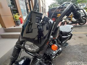 Polisi Usut Pemoge Tabrak Lansia hingga Tewas di Jakpus Berpelat Bodong Polisi Usut Pemoge Tabrak Lansia hingga Tewas di Jakpus Berpelat Bodong