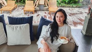 8 Pesona Tata Cahyani Eks Istri Tommy Soeharto, Awet Muda Bak Diformalin