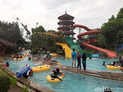 Serunya Main Air dan Seluncuran di Teejay Park Tasikmalaya