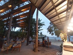 Ini Tempat Nongkrong Sambil Lihat Festival Kembang Api di Ancol Ini Tempat Nongkrong Sambil Lihat Festival Kembang Api di Ancol