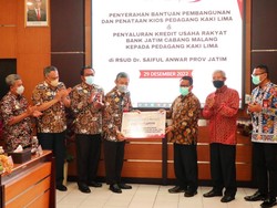 Bank Jatim Bangun Penataan Kios untuk Pedagang Kaki Lima di Malang