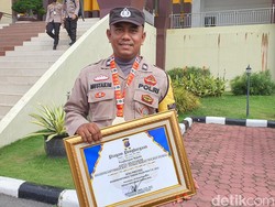 Sosok Mustakim, Polisi yang Jadi Guru Ngaji dan Penggerak Ekonomi Pesisir Riau