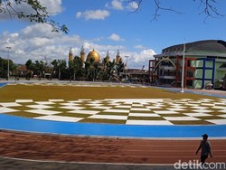 Malam Tahun Baru di Sukabumi: Lapang Merdeka Ditutup-Angkot Dibatasi