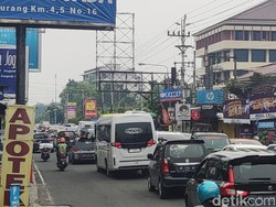 Jalan Kaliurang Simpang MM UGM Macet Lur