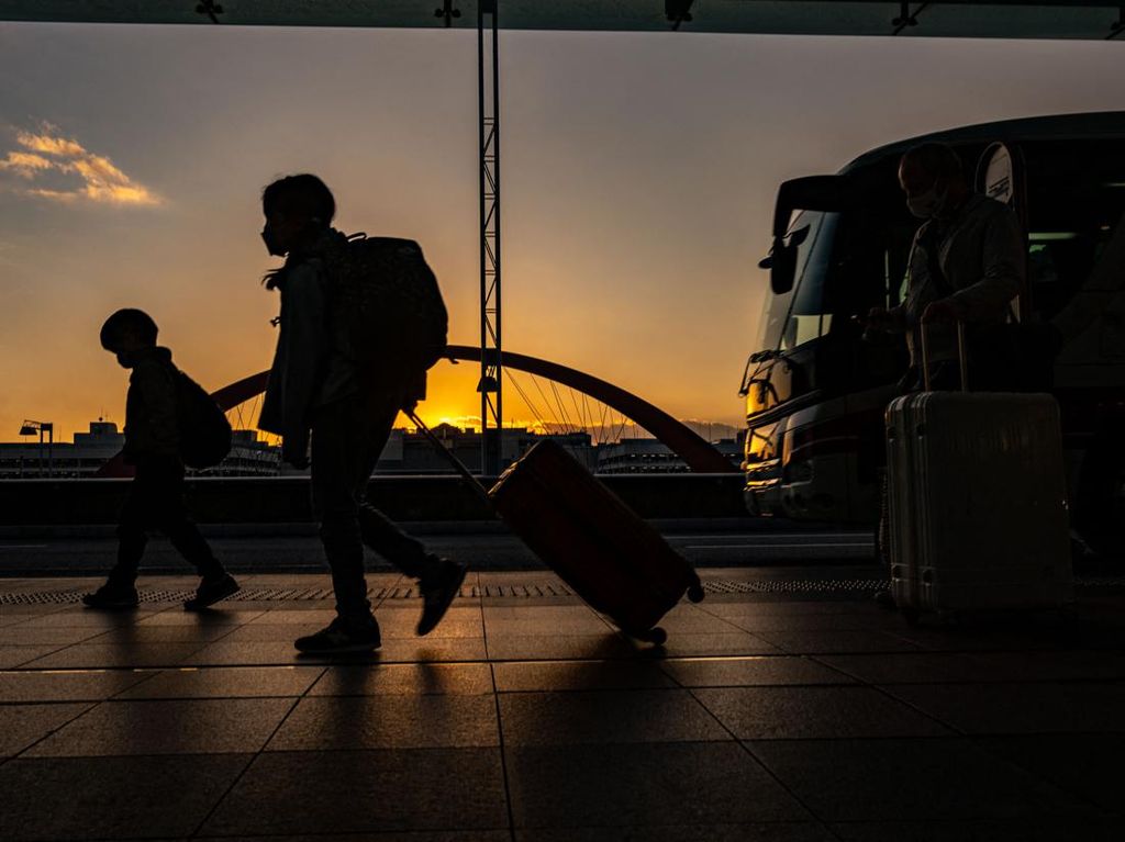 Jepang-China Memanas Buntut Penangguhan Penerbitan Visa Jepang-China Memanas Buntut Penangguhan Penerbitan Visa