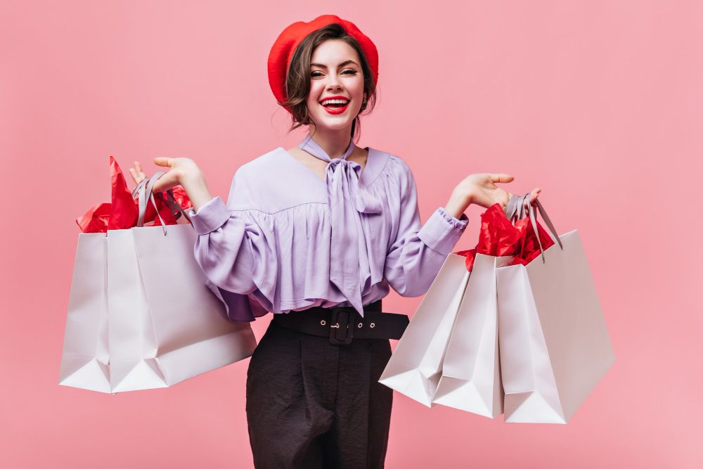 Belanja akhir tahun/Freepik/lookstudio