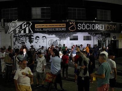 Brasil Berkabung, Kala Sang Legenda Sepakbola Pele Berpulang