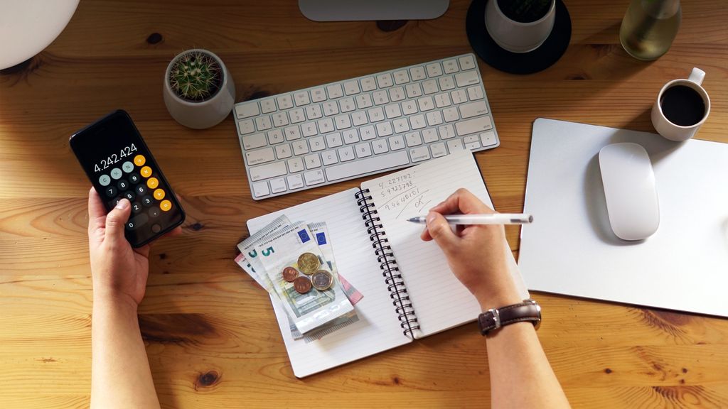 Deretan cara agar anak muda bisa cerdas keuangan tahun 2023/freepik/wirestock