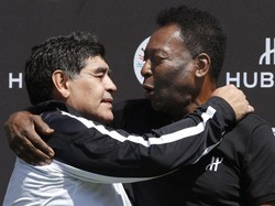 Ketika Pele dan Maradona Berdebat Siapa yang Terbaik
