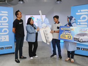Bocah 12 Tahun Menang Lelang Mobil Listrik Cuma Rp 60 Juta Bocah 12 Tahun Menang Lelang Mobil Listrik Cuma Rp 60 Juta