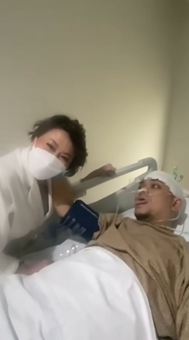 Indy Barends dan Indra Bekti