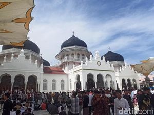 Proses Masuknya Islam ke Indonesia Dilihat dari 4 Teori dan Jalurnya Proses Masuknya Islam ke Indonesia Dilihat dari 4 Teori dan Jalurnya