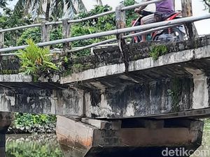 Jembatan di Pinrang Retak-Rawan Ambrol, Warga Minta Segera Diperbaiki