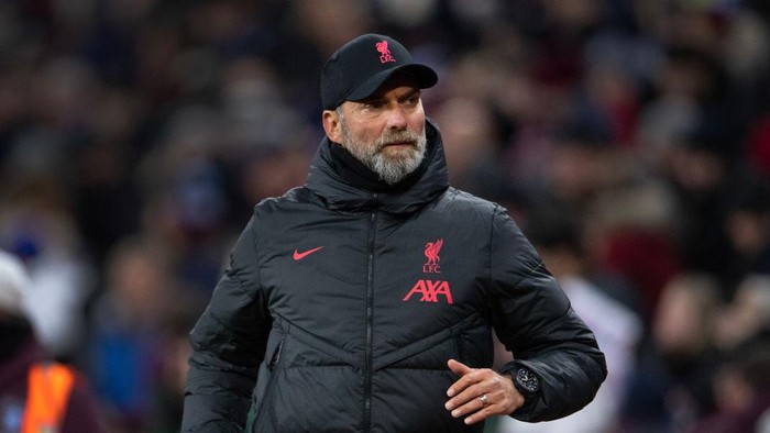 BIRMINGHAM, ENGLAND - DECEMBER 26: Jurgen Klopp of Liverpool during the Premier League match between Aston Villa and Liverpool FC at Villa Park on December 26, 2022 in Birmingham, England. (Photo by Visionhaus/Getty Images)
