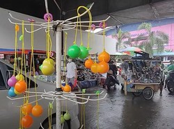 Lato-lato Laris Manis, Pedagang di Ragunan Cuan hingga Rp 600 Ribu Sehari