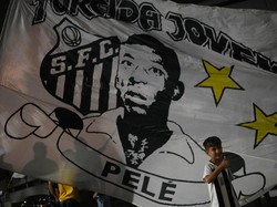 Pele menghabiskan 18 tahun di Santos dan berpisah pada 1974. AP Photo/Matias Delacroix.
