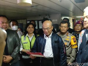 Curhat Warga Karimunjawa ke Muhadjir-Ganjar: BBM Habis Semua Pak Curhat Warga Karimunjawa ke Muhadjir-Ganjar: BBM Habis Semua Pak