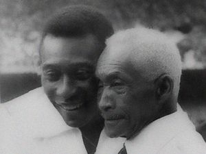 Kisah Pele dan Gelar Piala Dunia untuk sang Ayah Tercinta Kisah Pele dan Gelar Piala Dunia untuk sang Ayah Tercinta