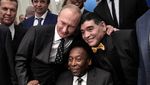 Pele Menyusul Maradona, Lihat Lagi Foto Kebersamaan Mereka