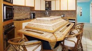Rancangan Dapur Paling Aneh, Salah Desain Atau Sengaja?