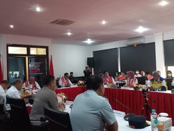 Polri Berlakukan Contraflow Mulai Km 26 di Tol Jagorawi Saat Malam Tahun Baru