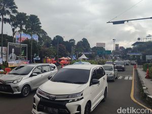 Sejumlah Titik di Puncak Bogor Macet, One Way Arah Jakarta Diterapkan