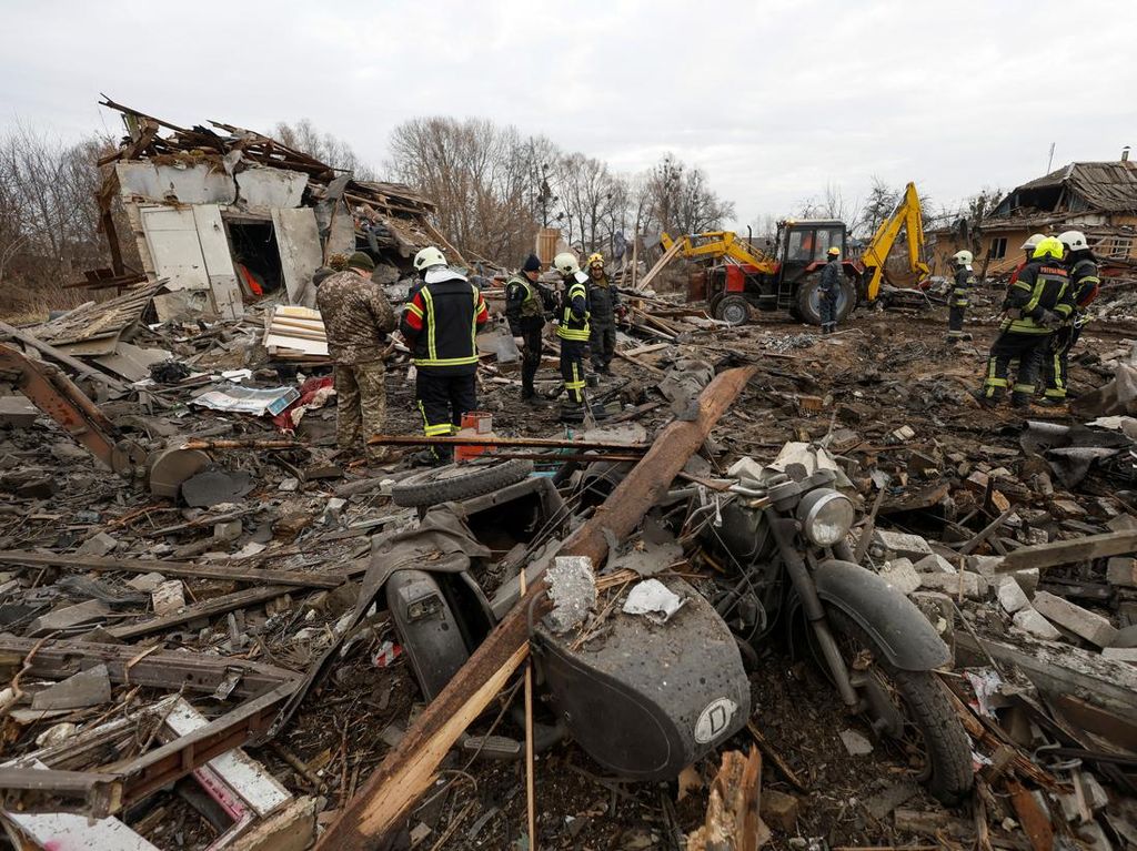 Rusia Kembali Bombardir Kyiv
