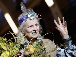 Desainer Punk dan Aktivis Vivienne Westwood Meninggal Dunia di Usia 81