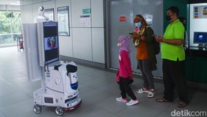 Wih! Ada Robot Wira-wiri di Stasiun MRT Lebak Bulus