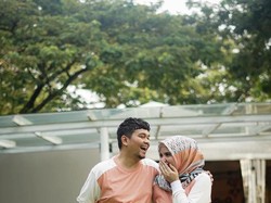 Aldila Berharap Indra Bekti Segera Dipindah ke Rawat Inap