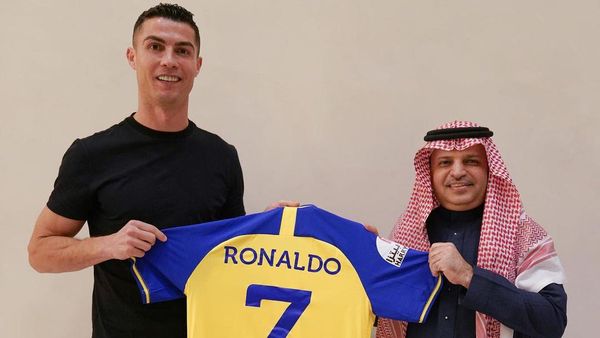 Gaji Cristiano Ronaldo di Al Nassr: Semenit Kantongi Rp 6 Jutaan!