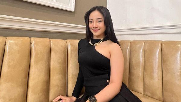 Potret Findi Artika, Pedangdut yang Heboh Karena Goyang Serdit