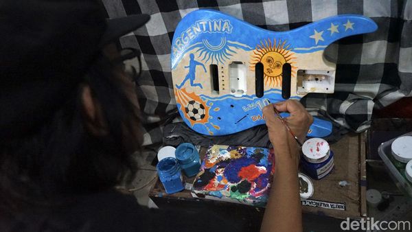 Keren! Gitar Ini Disulap Jadi Kanvas Berlukiskan Argentina
