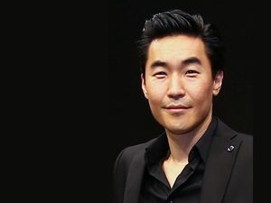 Samsung Bajak Direktur Desain Mercedes-Benz demi Galaxy S dan Z