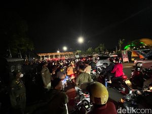 Terjadi Penumpukan di Pintu 3 TMII, Kendaraan Roda 2 Dialihkan ke Pintu 4